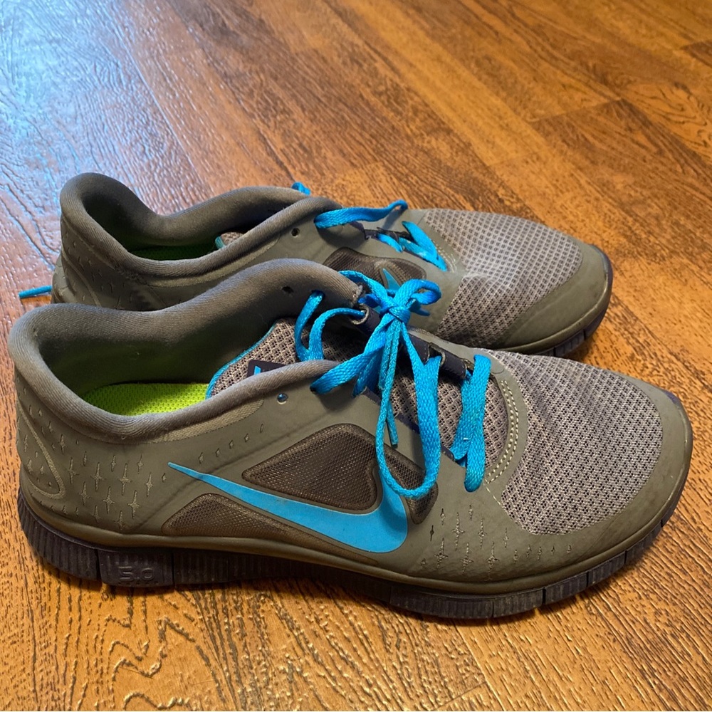 Size 9 - Nike Free Run+ 3 Gray and blue